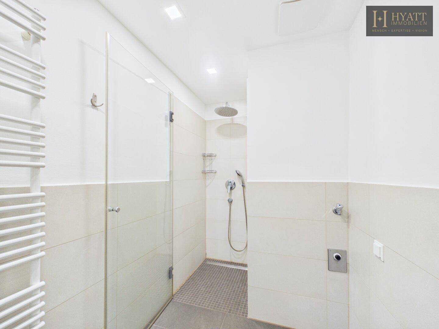 Moderne 2-Zimmer Wohnung in 1100 Wien mit Einbauküche, Aufzug - Więcej