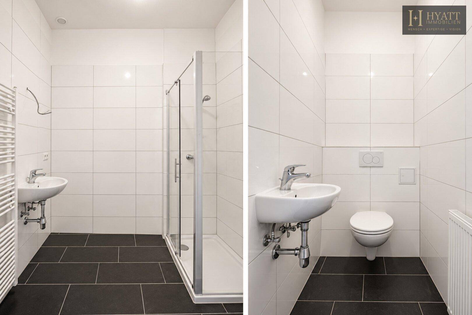 Modernes Badezimmer mit begehbarer Dusche, wandhängendem WC und weiß-schwarzen Fliesen, ausgestattet mit einem Handtuchheizkörper.