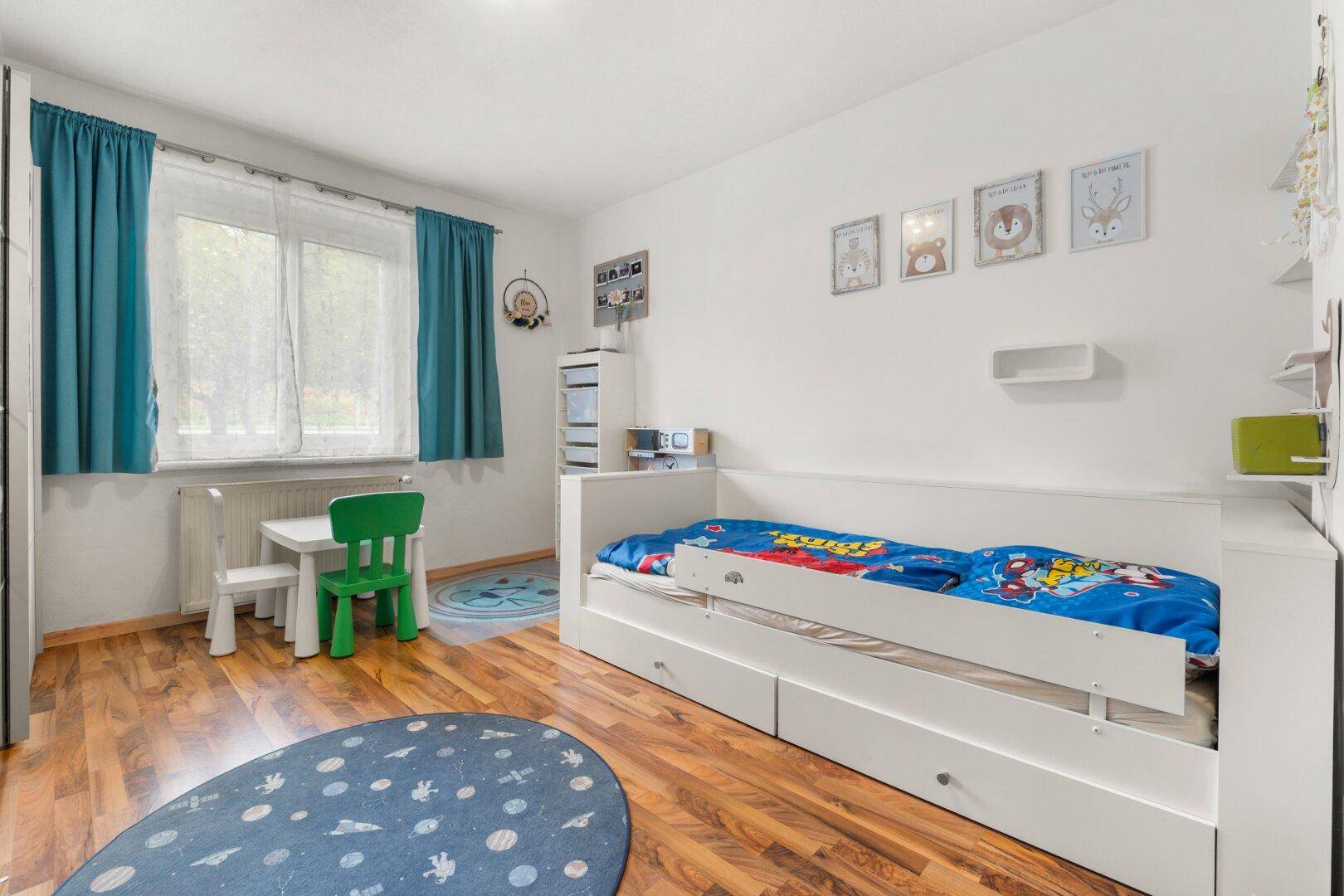 Schlafzimmer 2