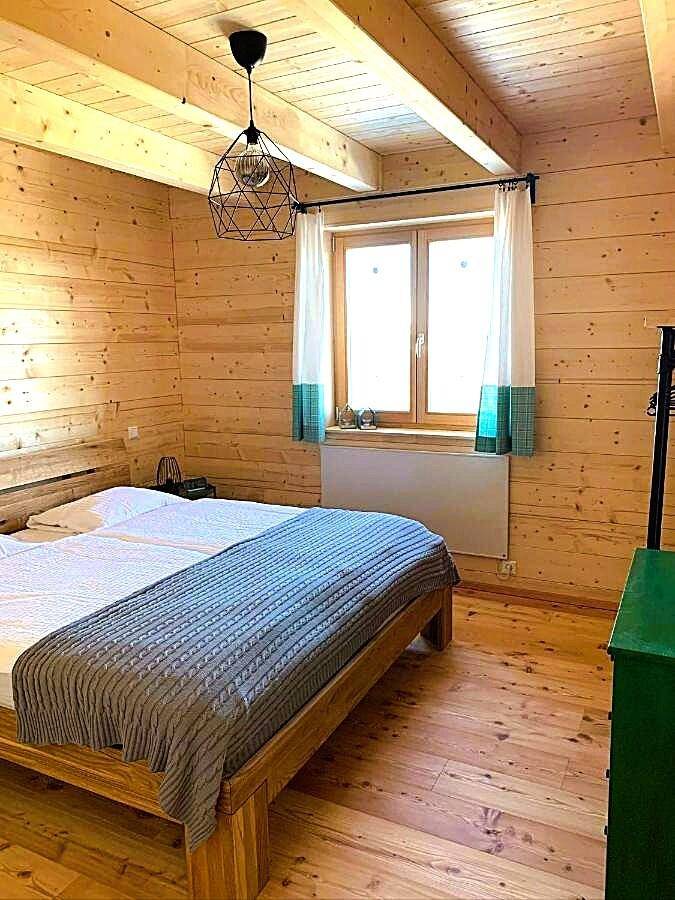 Almresi Zimmer 3 Seite