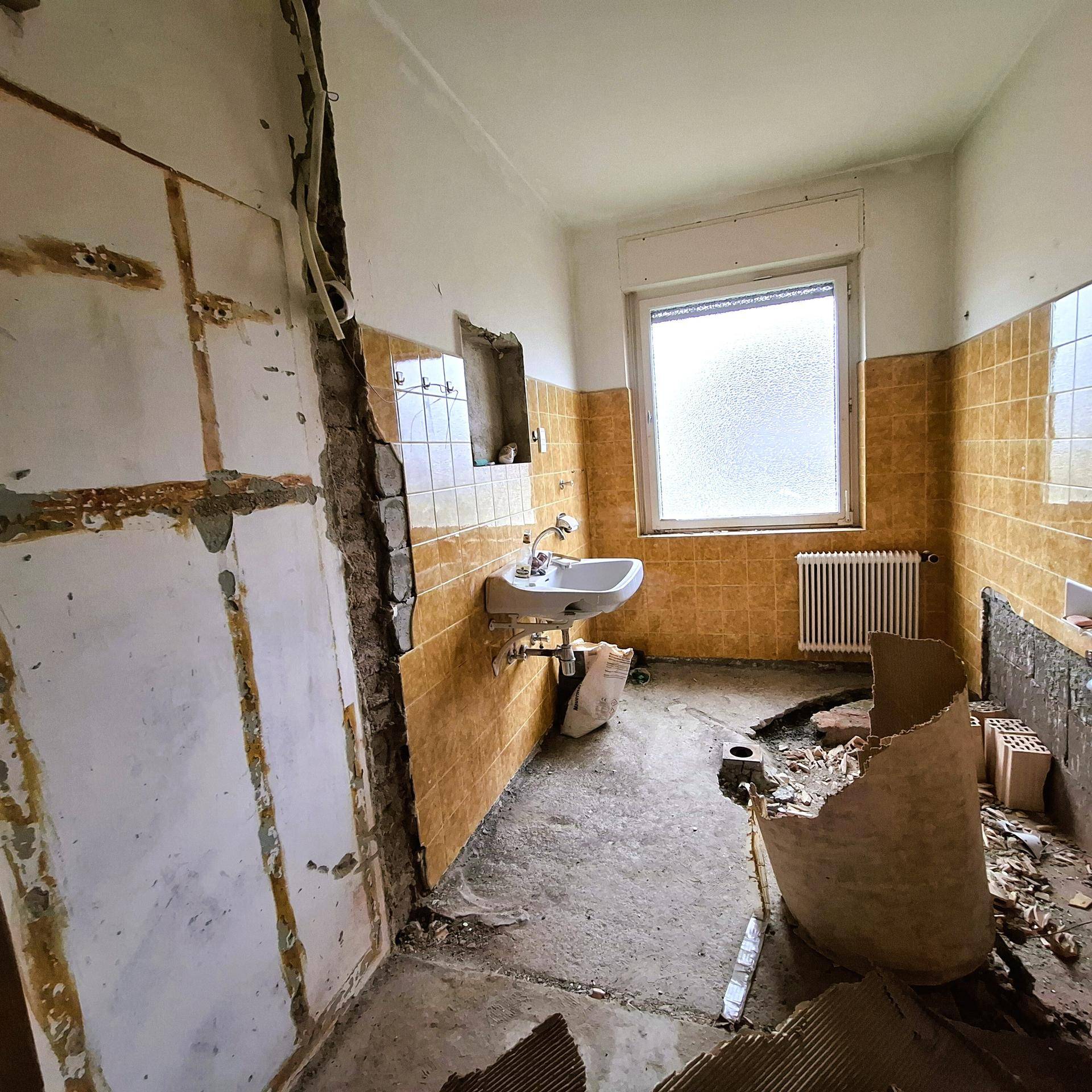 Gartenstrasse Badezimmer Erdgeschoss im Umbau
