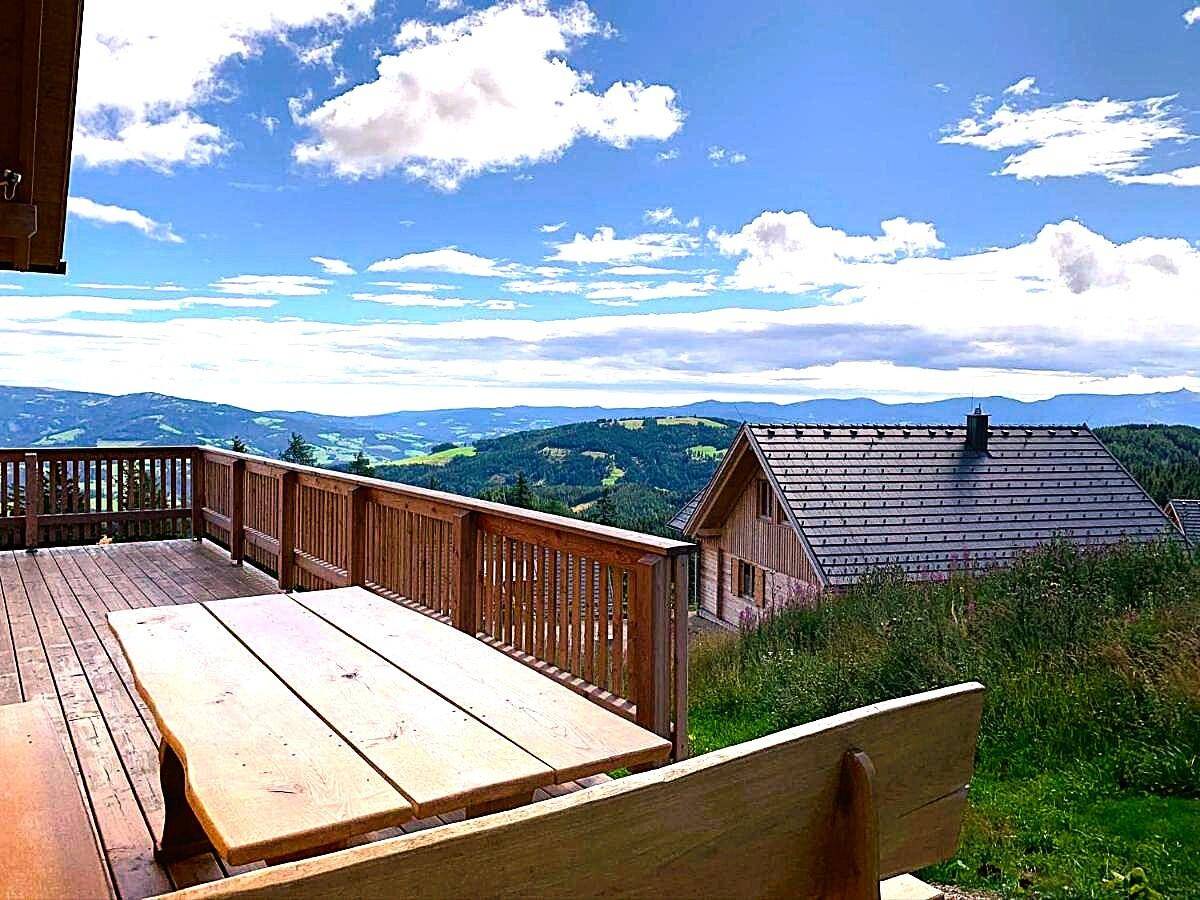 Almresi Außen Terrasse