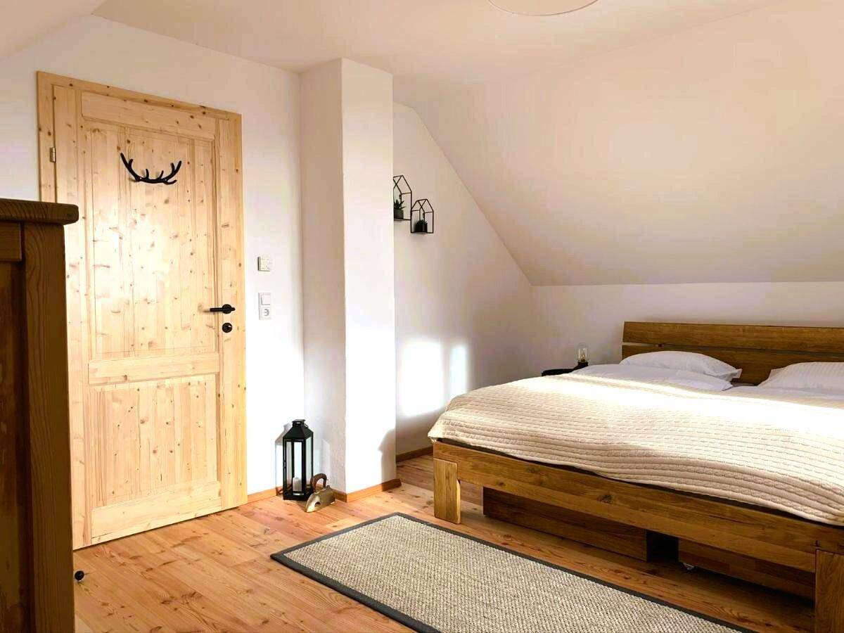 Almresi Zimmer oben