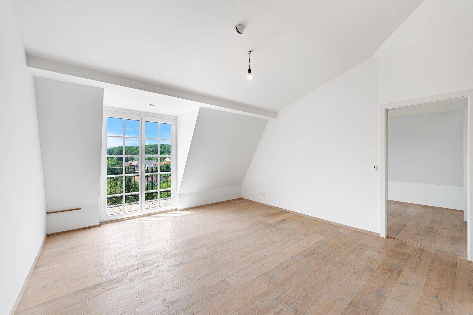 DG-offenes Studio mit Balkon