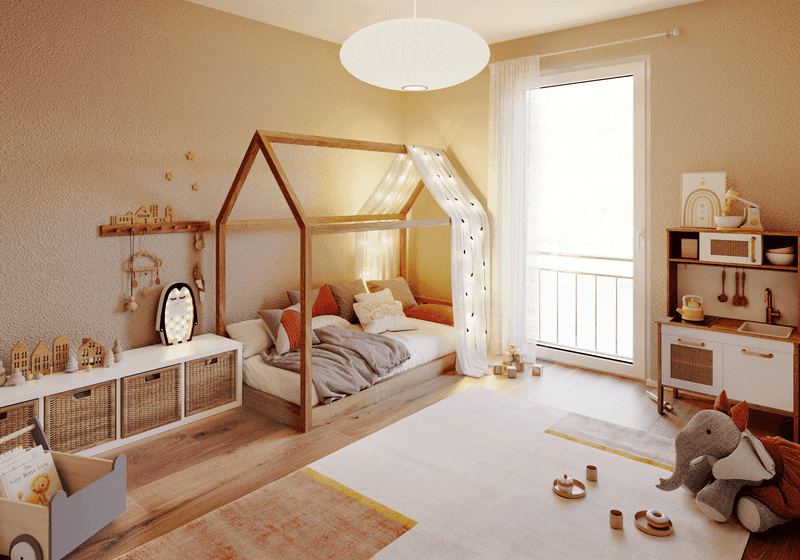Freundliches Kinderzimmer mit Holzboden, Hausbett und viel Spielzeug für kleine Bewohner.