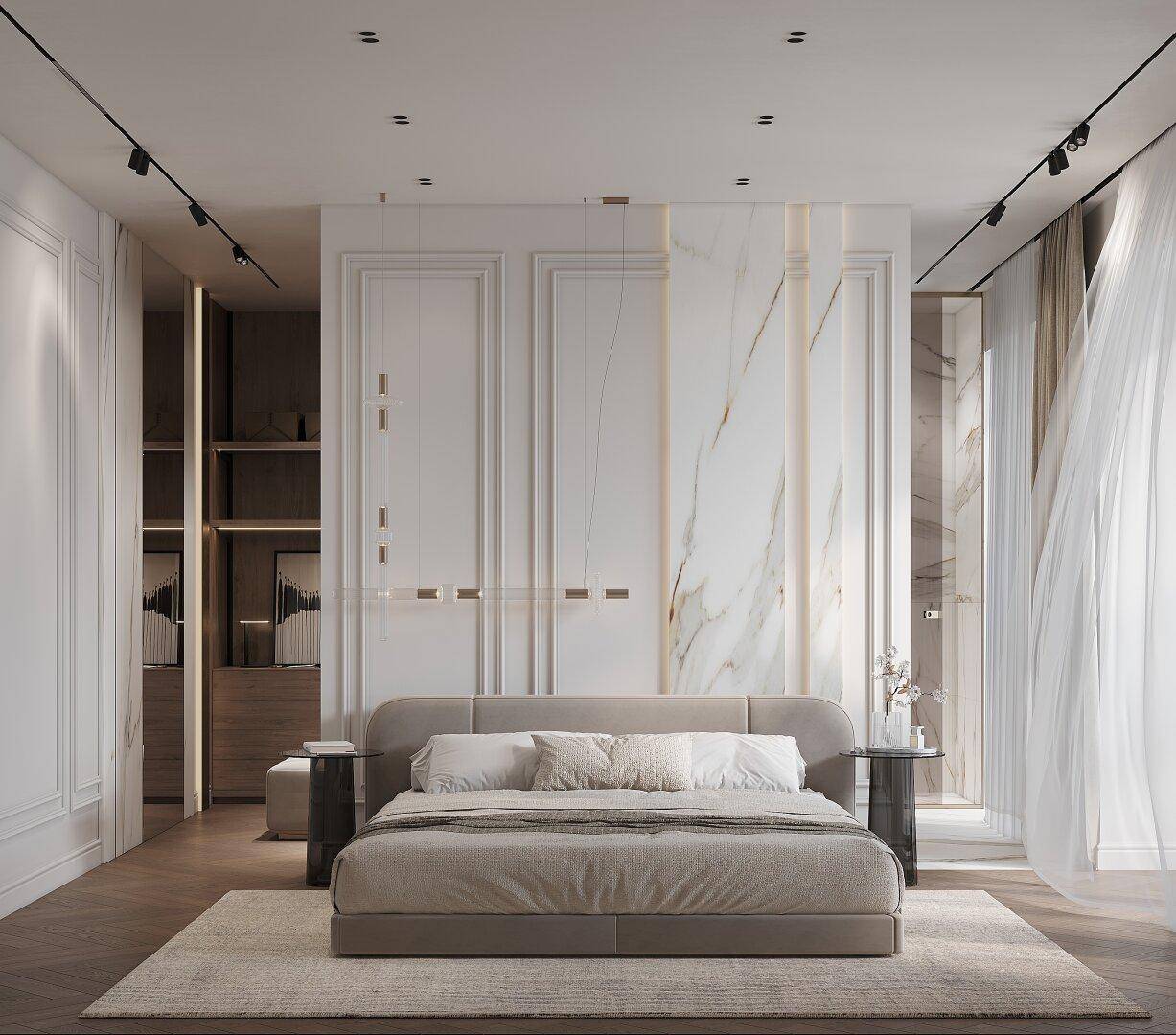 Elegantes Schlafzimmer mit einem großen Bett, stilvollen Nachttischen und einer dekorativen Marmorwand.
