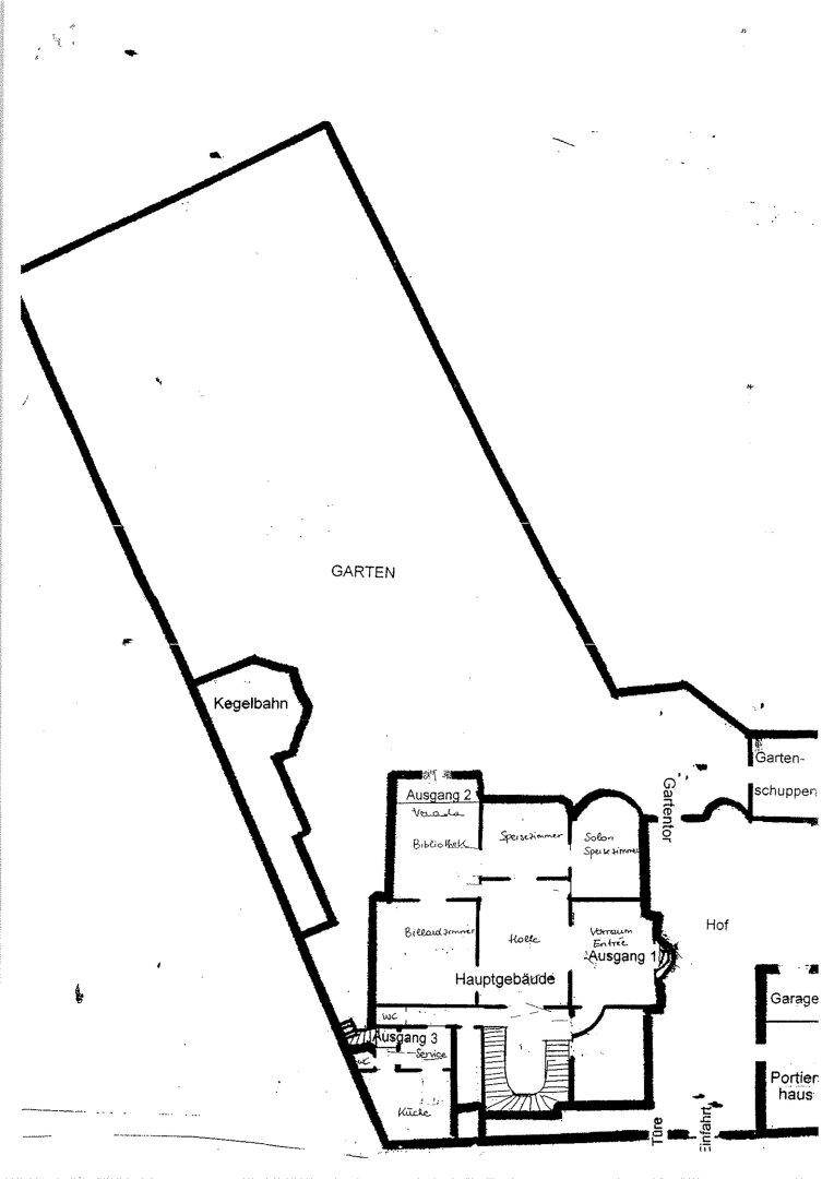 Lageplan des Hauptgebäudes mit Garten, Garage und Kegelbahn.