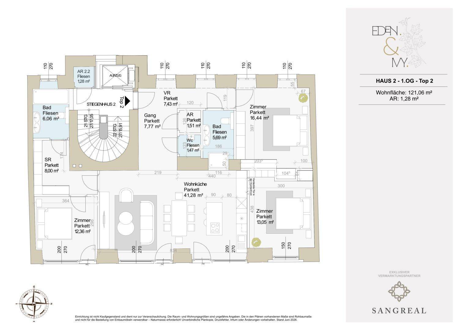 Detaillierter Grundriss einer Wohnung mit Wohnfläche von 121,06 m² und mehreren Zimmern.
