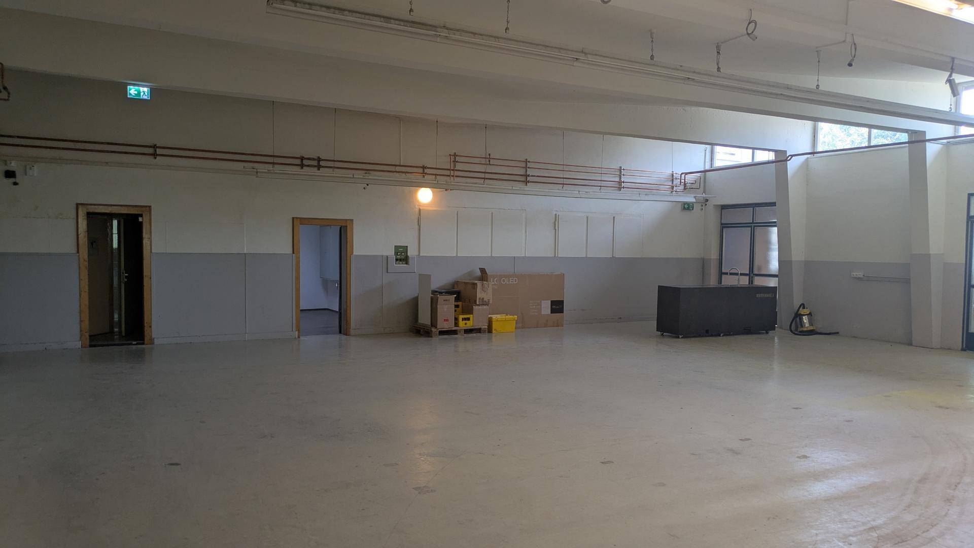 Gewerbehalle 485–1.085 m² mit Rampe, Hubtisch &amp; BAG – Lustenau, grenznah CH - Ansicht 3