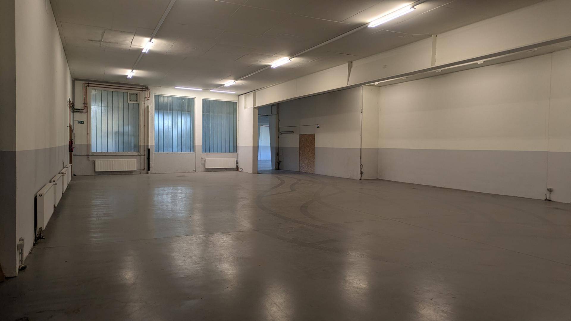 Gewerbehalle 485–1.085 m² mit Rampe, Hubtisch &amp; BAG – Lustenau, grenznah CH - Ansicht 5