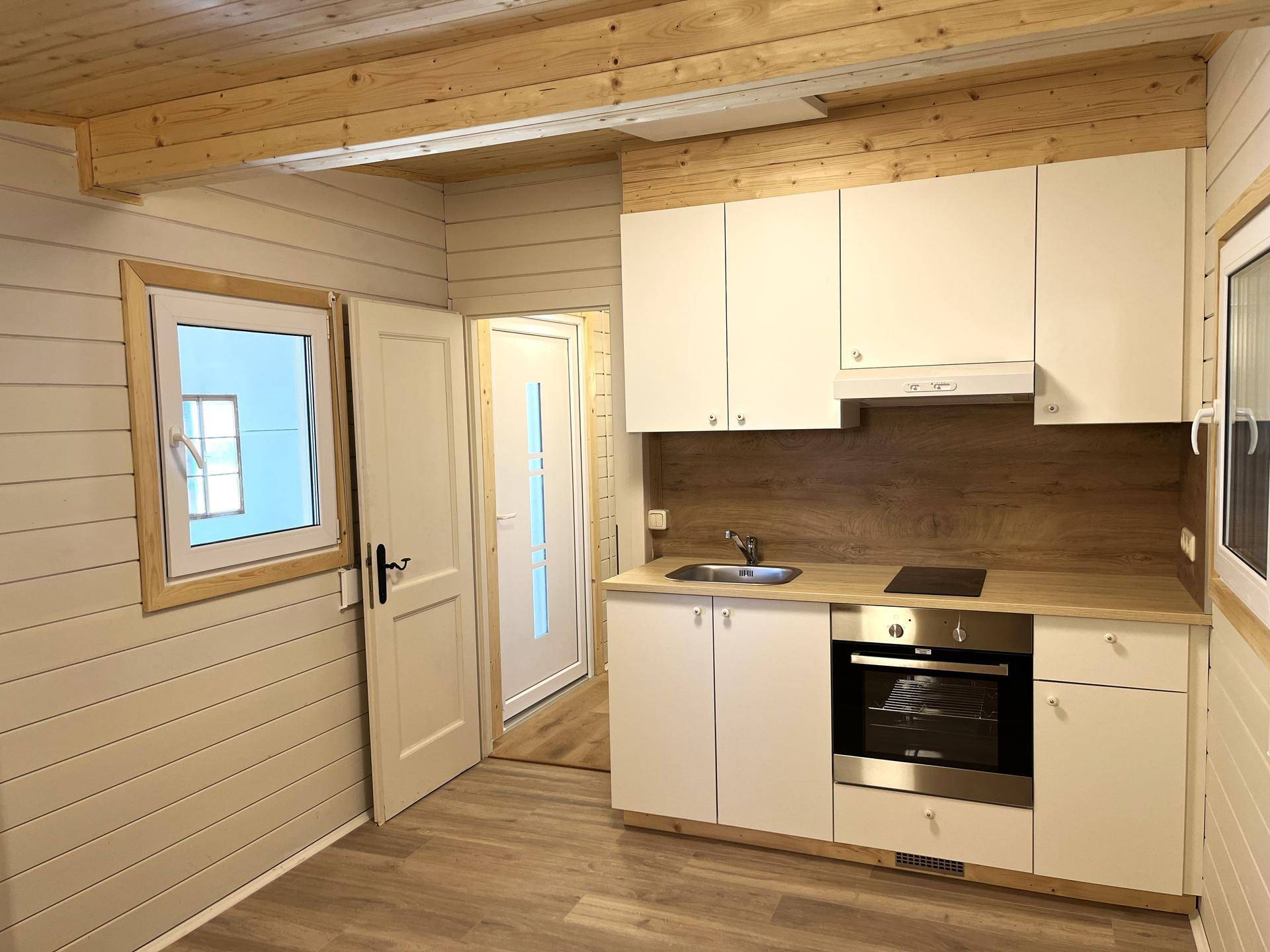 Tiny (mobil) Holzhaus auf Anhänger Fahrgestell – pohled 6