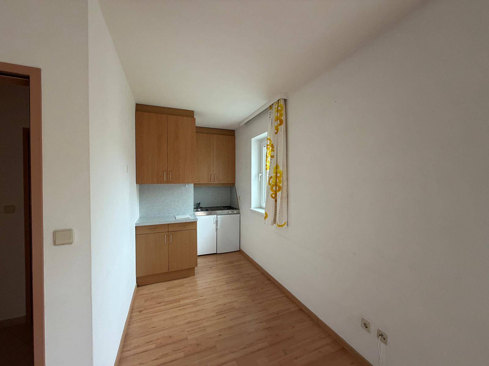 Gemütliche 1-Zimmer Wohnung mit Blick ins Grüne – pohled 2