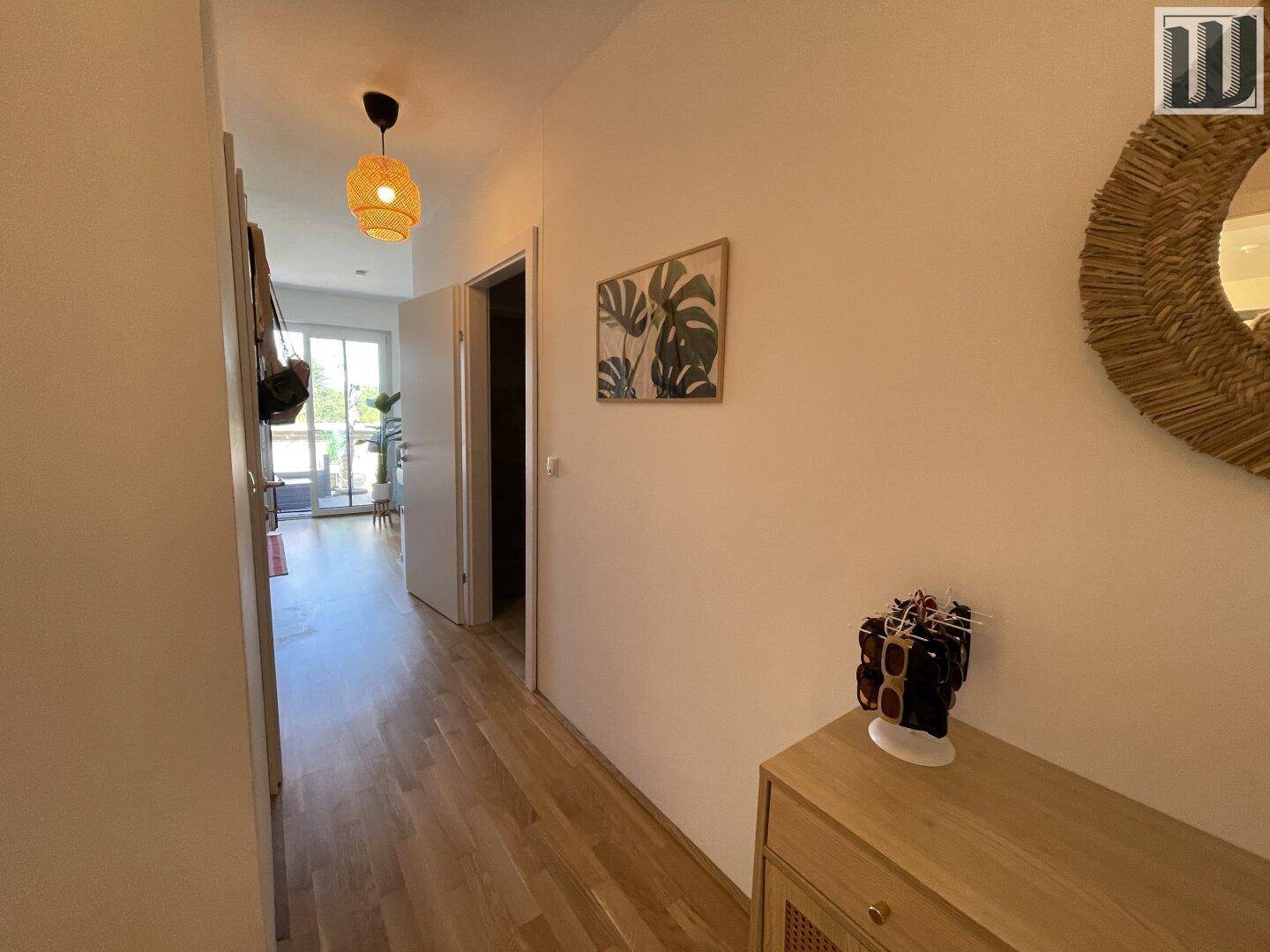 Neuwertige Dachgeschoßwohnung mit Terrasse in Wiener Neustadt! - Mehr