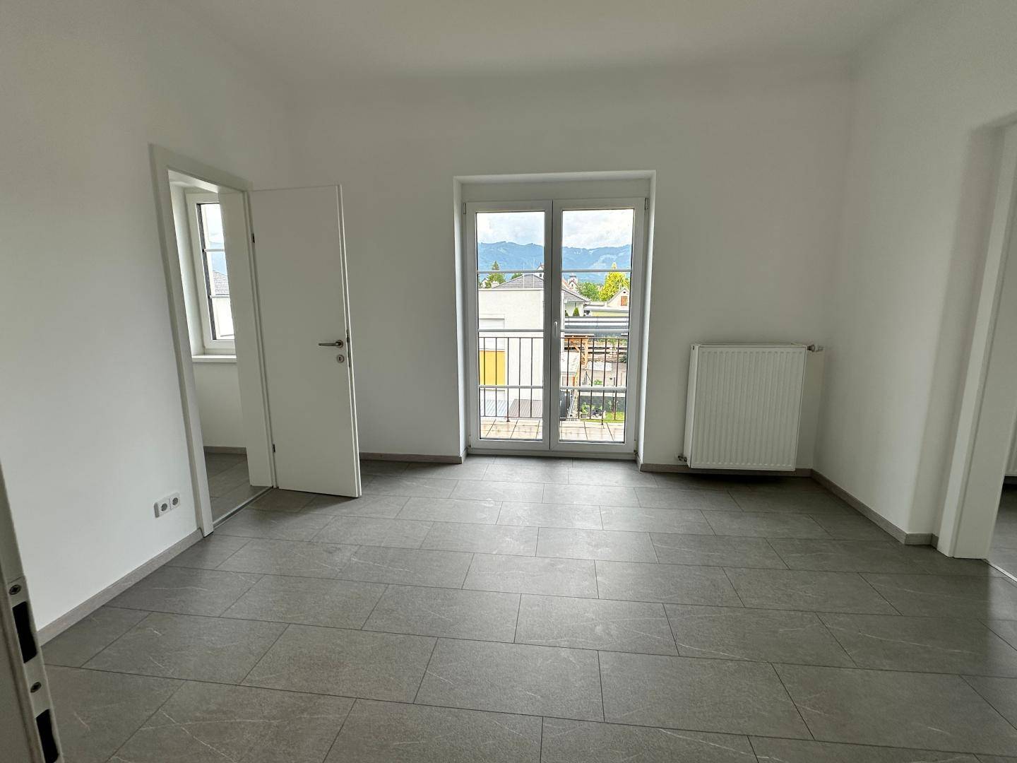 Erstbezug nach Sanierung - 105 m² - 4 Zimmer - Mehr