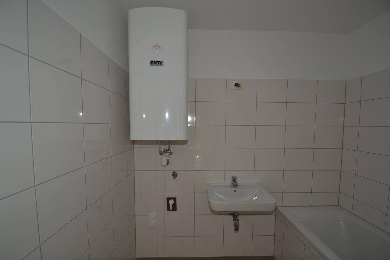 Annenviertel/Zentrum - 3 Zimmer Wohnung 56,5 qm² - großer Balkon - tolle Infrastruktur_ab sofort – další