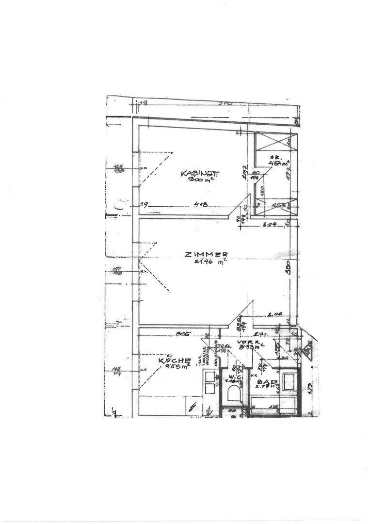 Handgezeichneter Grundriss mit Raumaufteilung, inklusive Küche, Zimmer und Kabinett.