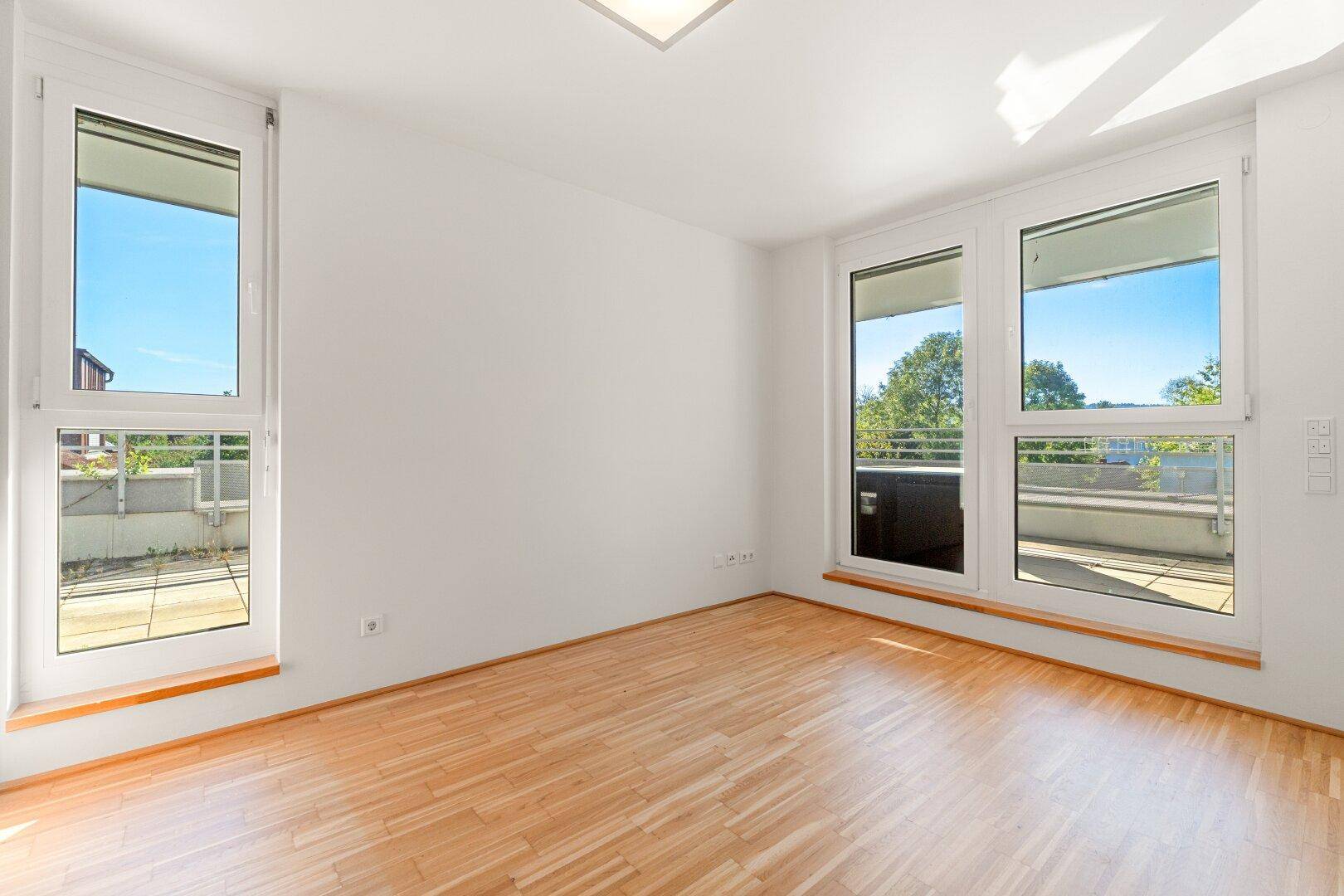 Zimmer 3 mit Terrassenzugang und ca. 13 m²
