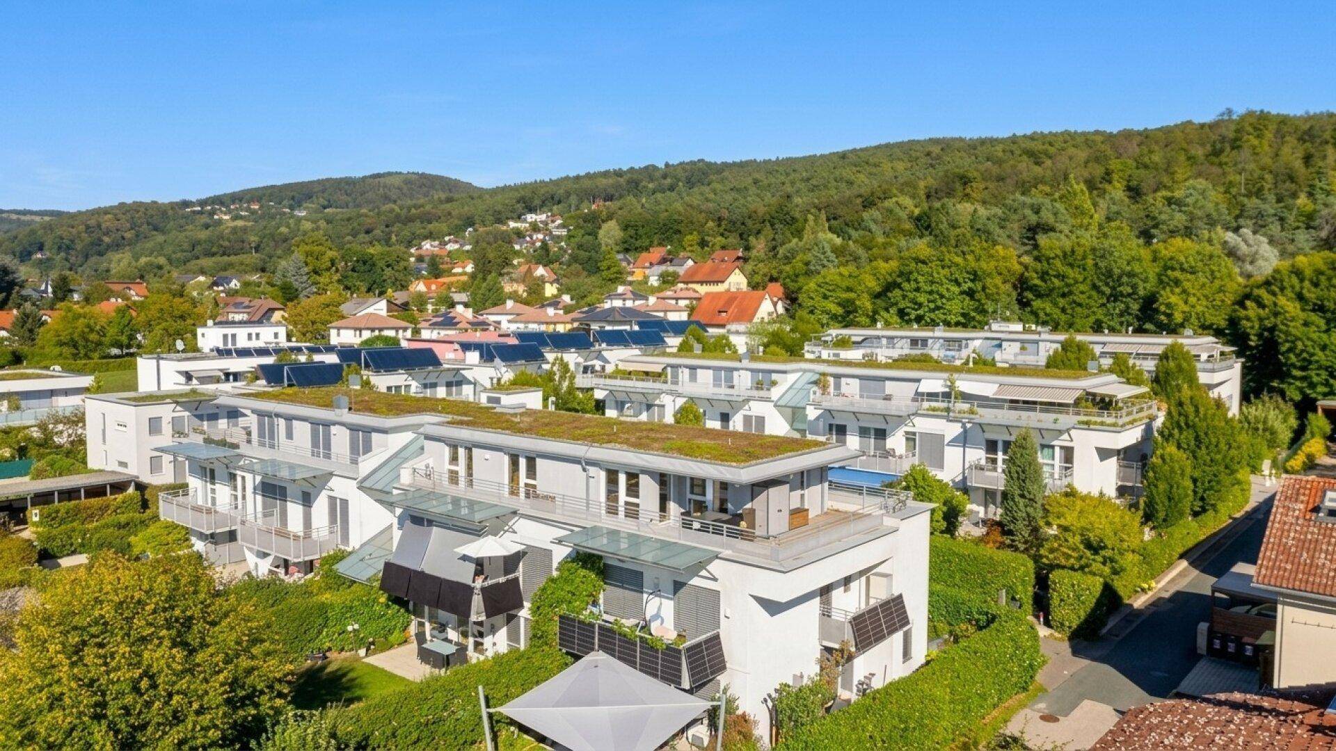 Wohnung & Terrasse in Ruhelage und Ganztagessonne