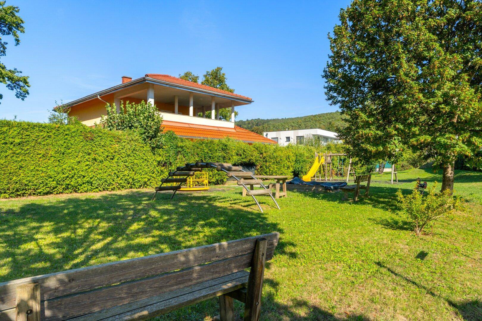 Allgemeine Grünflächen sowie Kinderspielplatz vorhanden