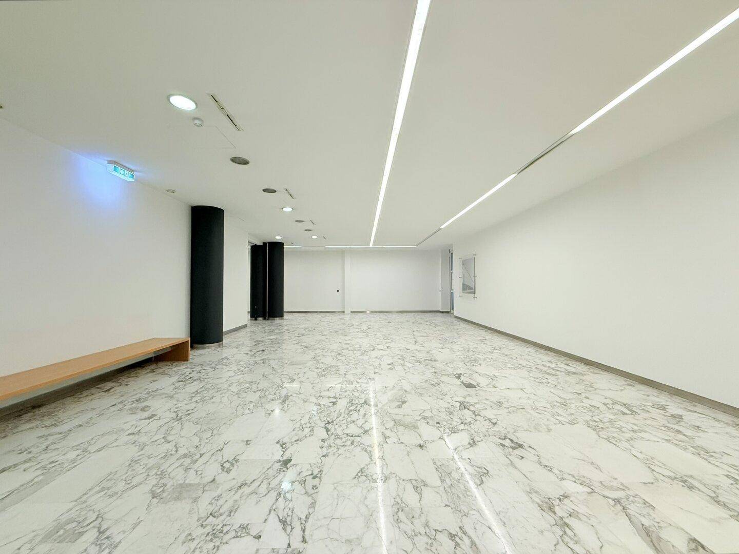 Storchengasse 1: Vielseitig nutzbare Gewerbefläche in bester Lage mit Top-Anbindung auf ca. 1.300m² + Stellplätze + Zusatzflächen verfügbar! - Ansicht 5