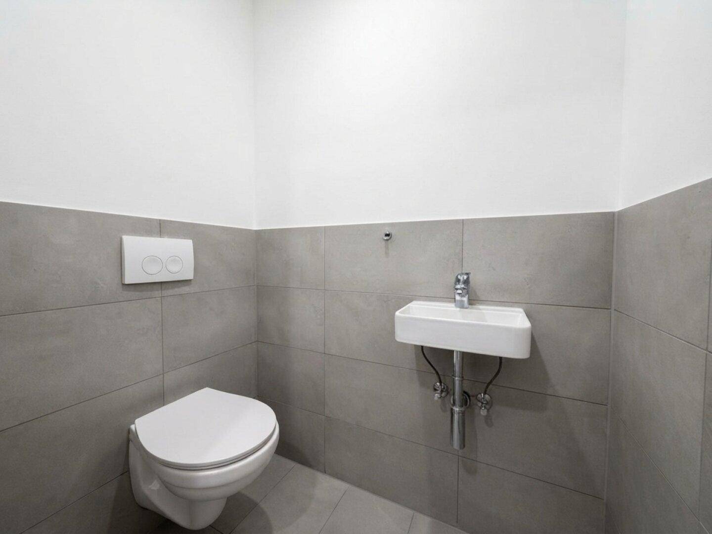WC extra