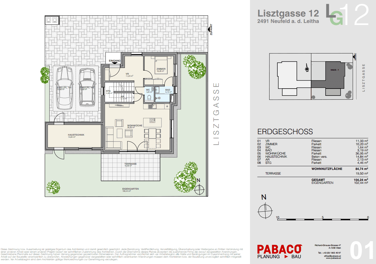 Grundriss des Erdgeschosses mit Wohnküche, Zimmern, Terrasse und Gartenbereich.