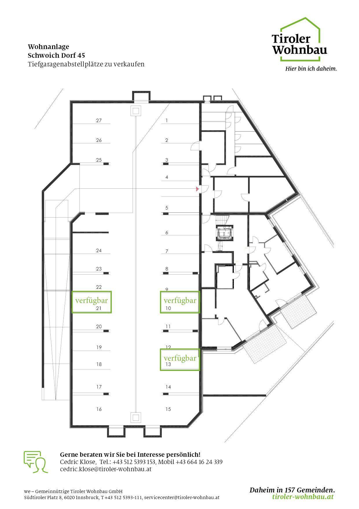 Grundrissplan einer Tiefgarage mit mehreren Stellplätzen und Zugang über eine Rampe.