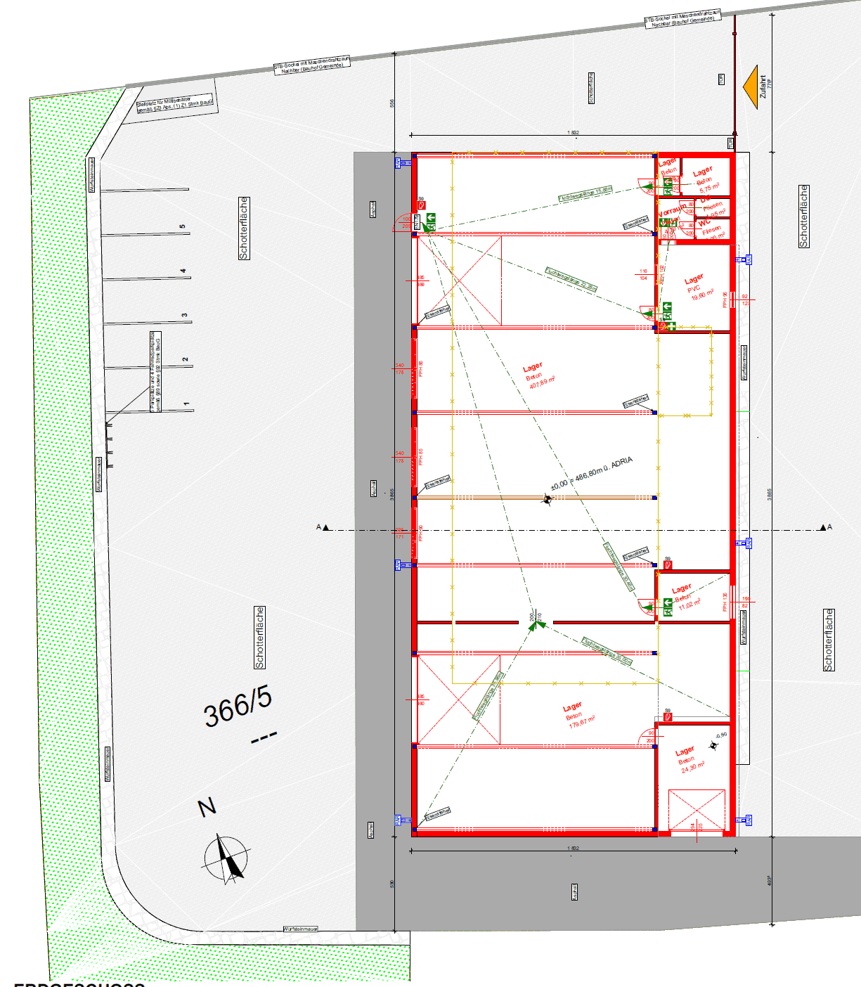 Detaillierter Grundriss des Erdgeschosses mit Aufteilung in verschiedene Lagerbereiche und Außenflächen.