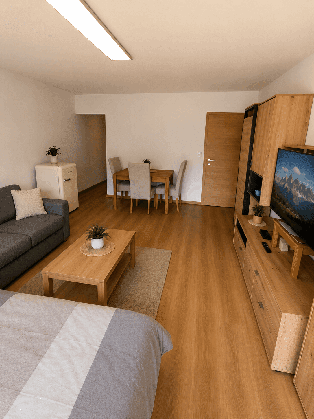 "Freizeitwohnsitz! Modern renovierte Studio-Wohnung mit Balkon, Bergblick, Garage in Kirchberg in Tirol" - Ansicht 2