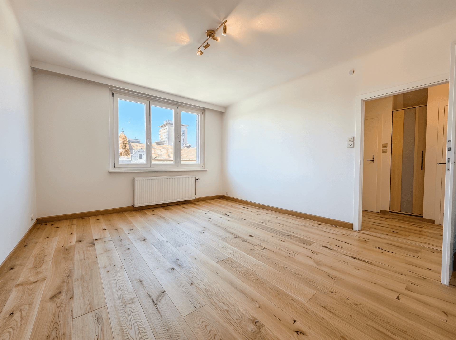 Urban wohnen mit Komfort: Sanierte 3-Zimmer-Wohnung nahe Hauptbahnhof - Widok 5