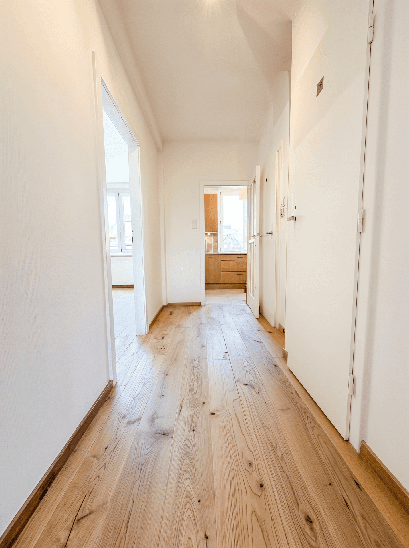 Urban wohnen mit Komfort: Sanierte 3-Zimmer-Wohnung nahe Hauptbahnhof - Widok 4