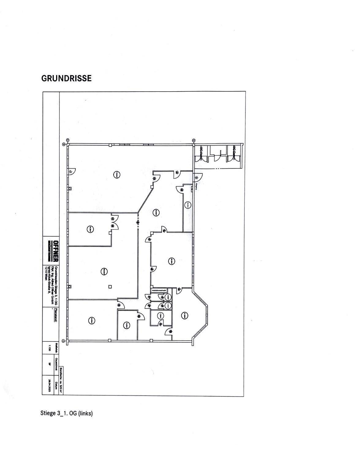 Grundriss des ersten Obergeschosses, zeigt die Aufteilung mehrerer Büroräume und Sanitärbereiche.
