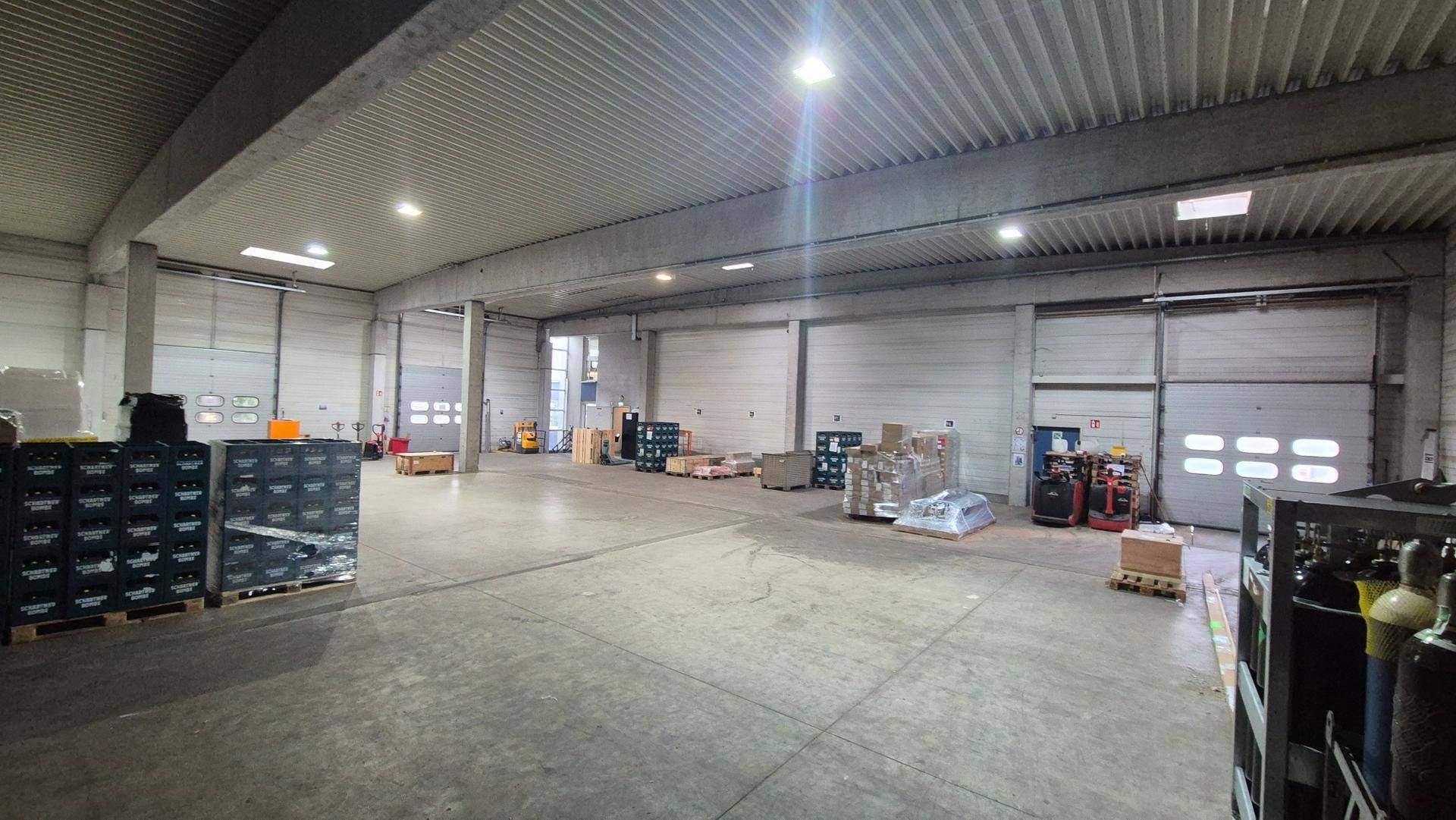 700 m² Lagerhalle mit Verladerampen in Villach – pohled 4