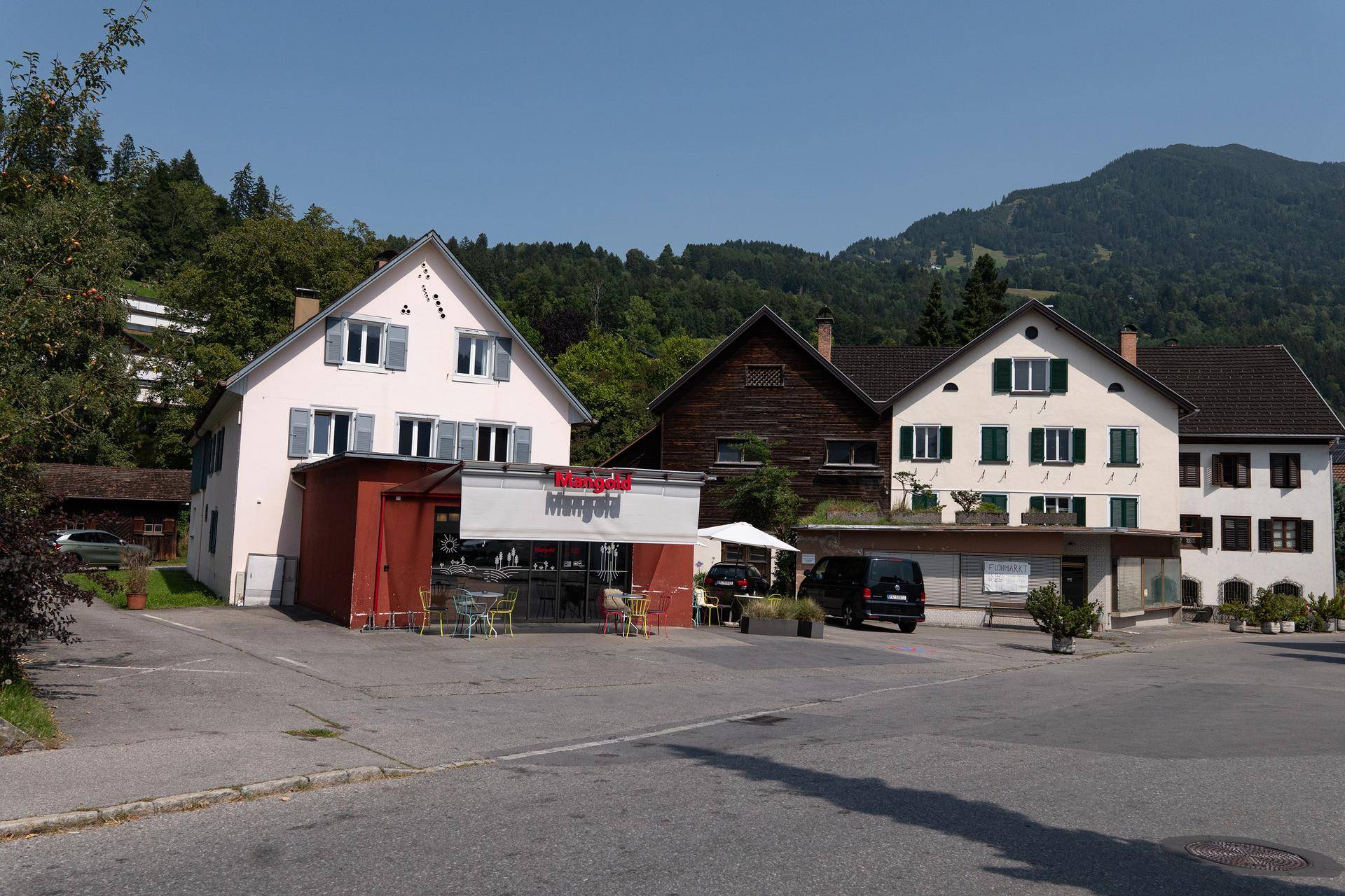 Attraktive Immobilie in Ludesch – Vielseitige Möglichkeiten in bester Lage – pohled 3
