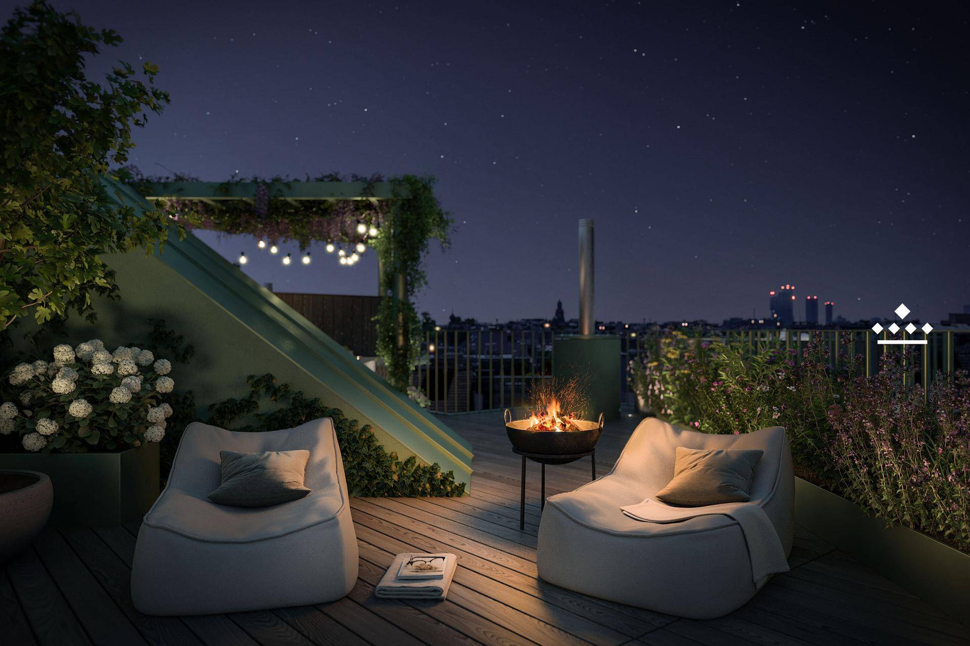 Gemütliche Dachterrasse bei Nacht mit Feuerstelle und bequemen Sitzgelegenheiten unter dem Sternenhimmel.