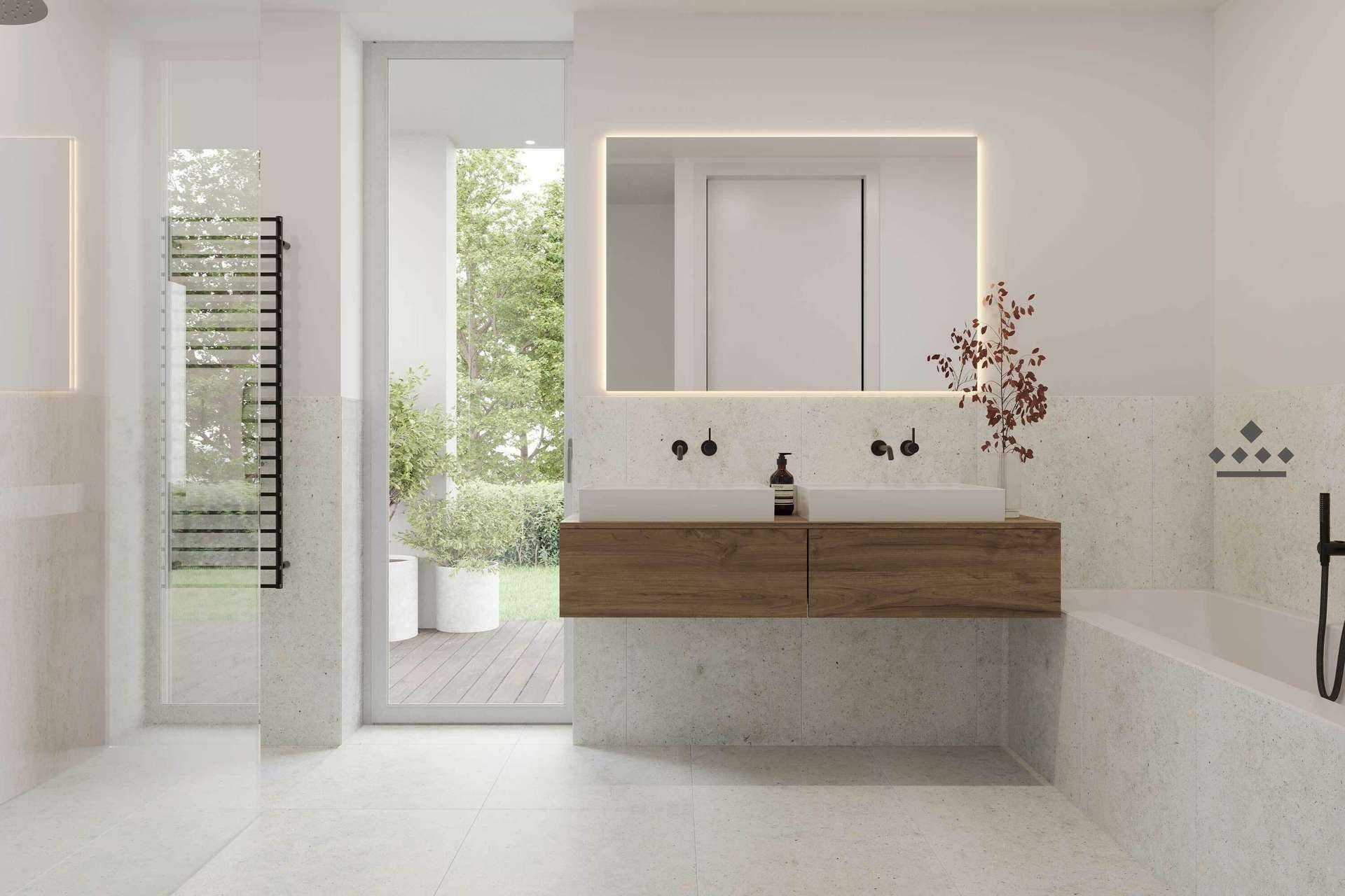 Helles Badezimmer mit Doppelwaschbecken, Badewanne und Zugang zum Garten, helle Fliesen.