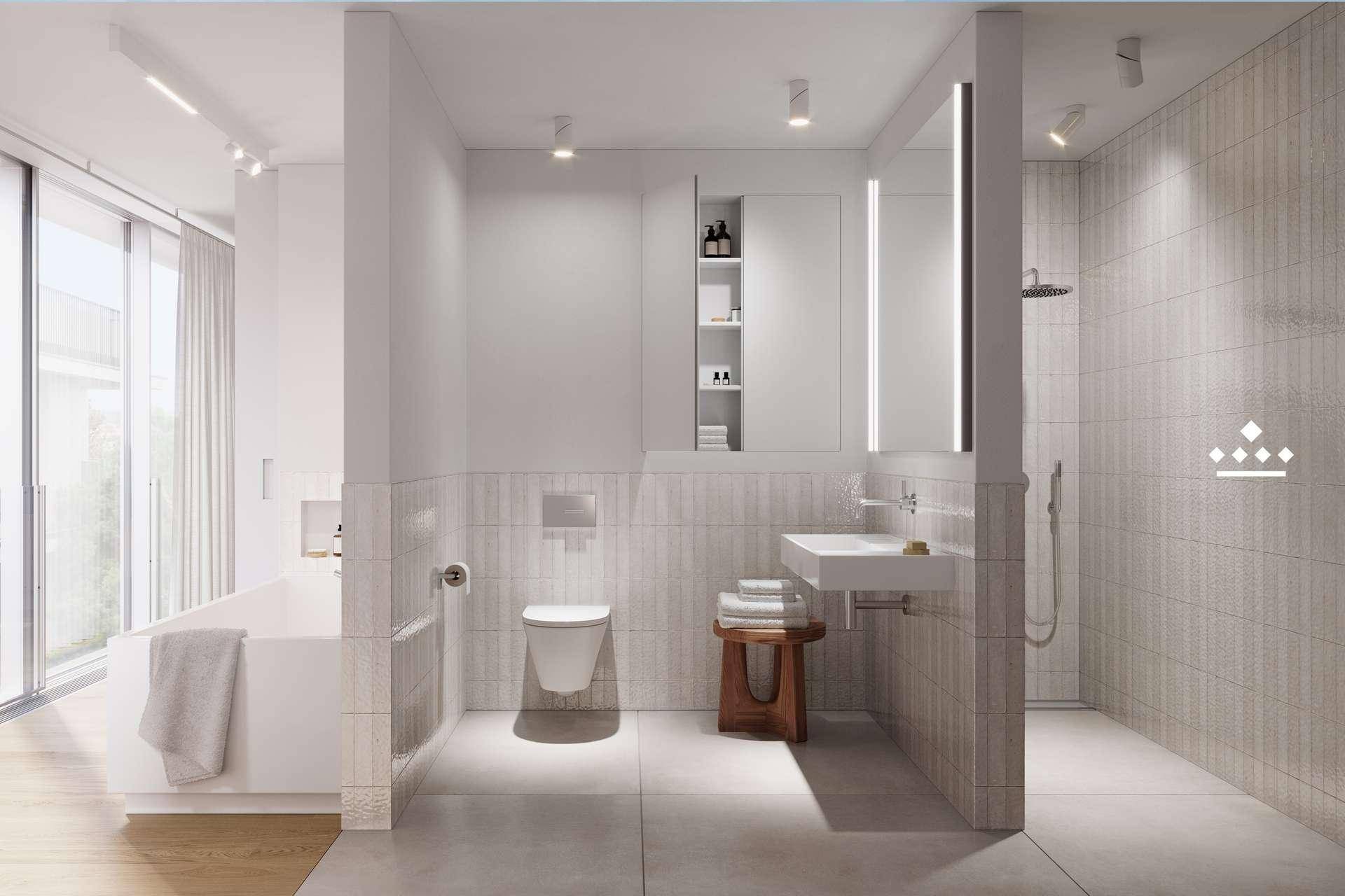 Geräumiges, modernes Badezimmer mit Badewanne, Dusche und eleganten Fliesen in hellen Tönen.