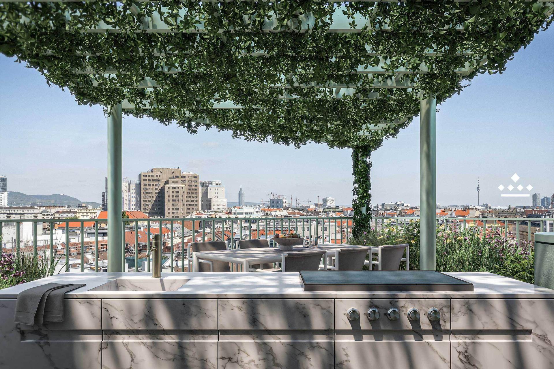 Großzügige Dachterrasse mit Außenküche, Essbereich und Pergola, die einen weiten Stadtblick bietet.