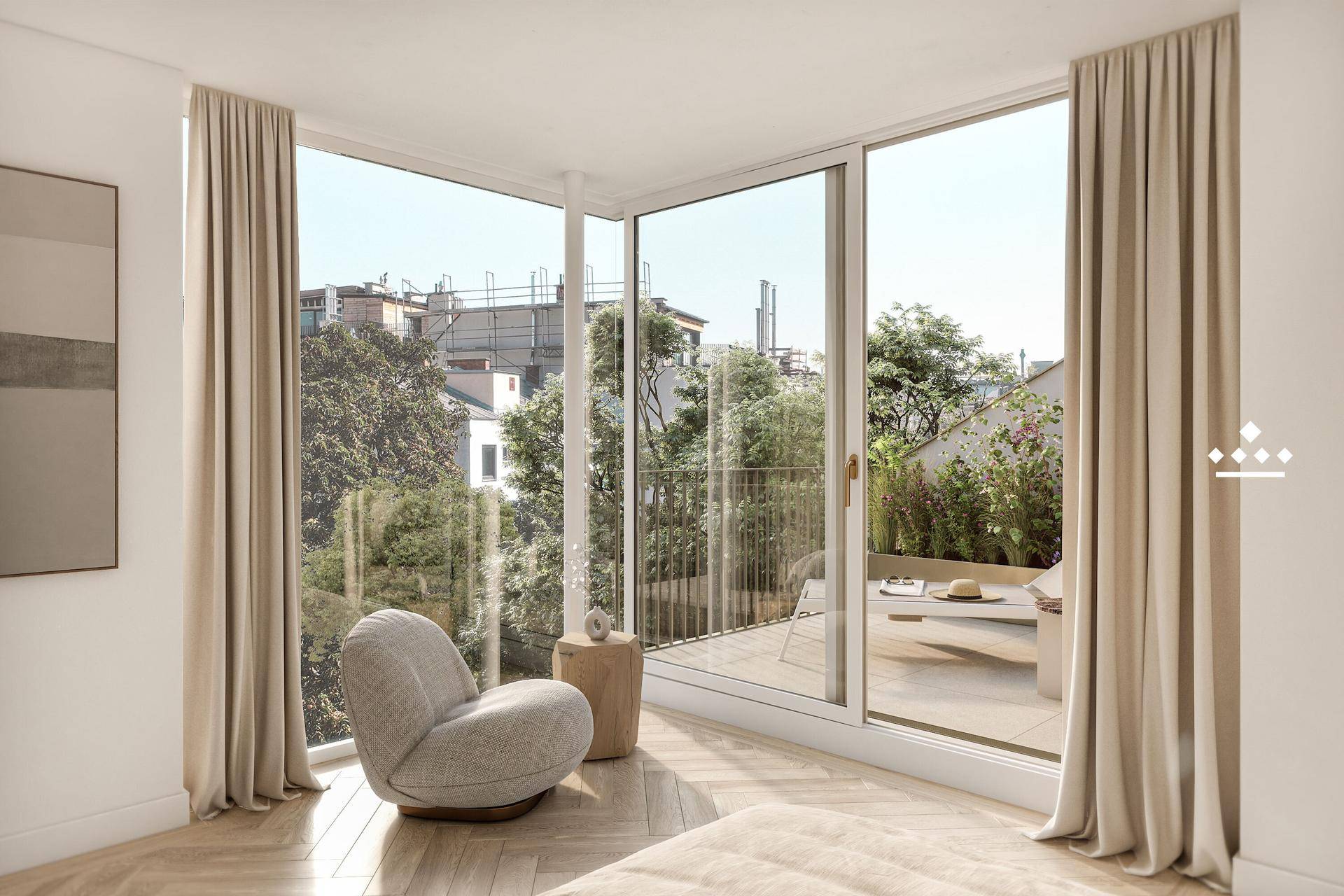 Helles Schlafzimmer mit großen Fenstern, die Zugang zu einem Balkon bieten und Stadtblick.