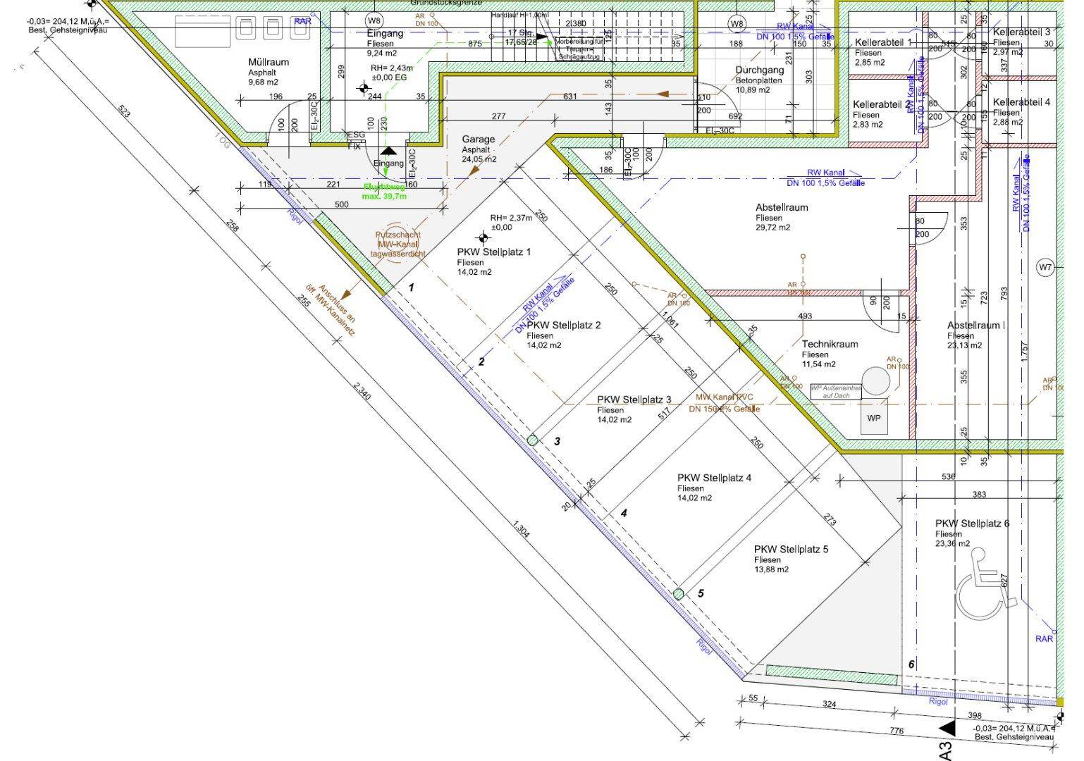 Grundriss des Kellergeschosses mit Tiefgaragenstellplätzen, Abstellräumen und Technikbereich.