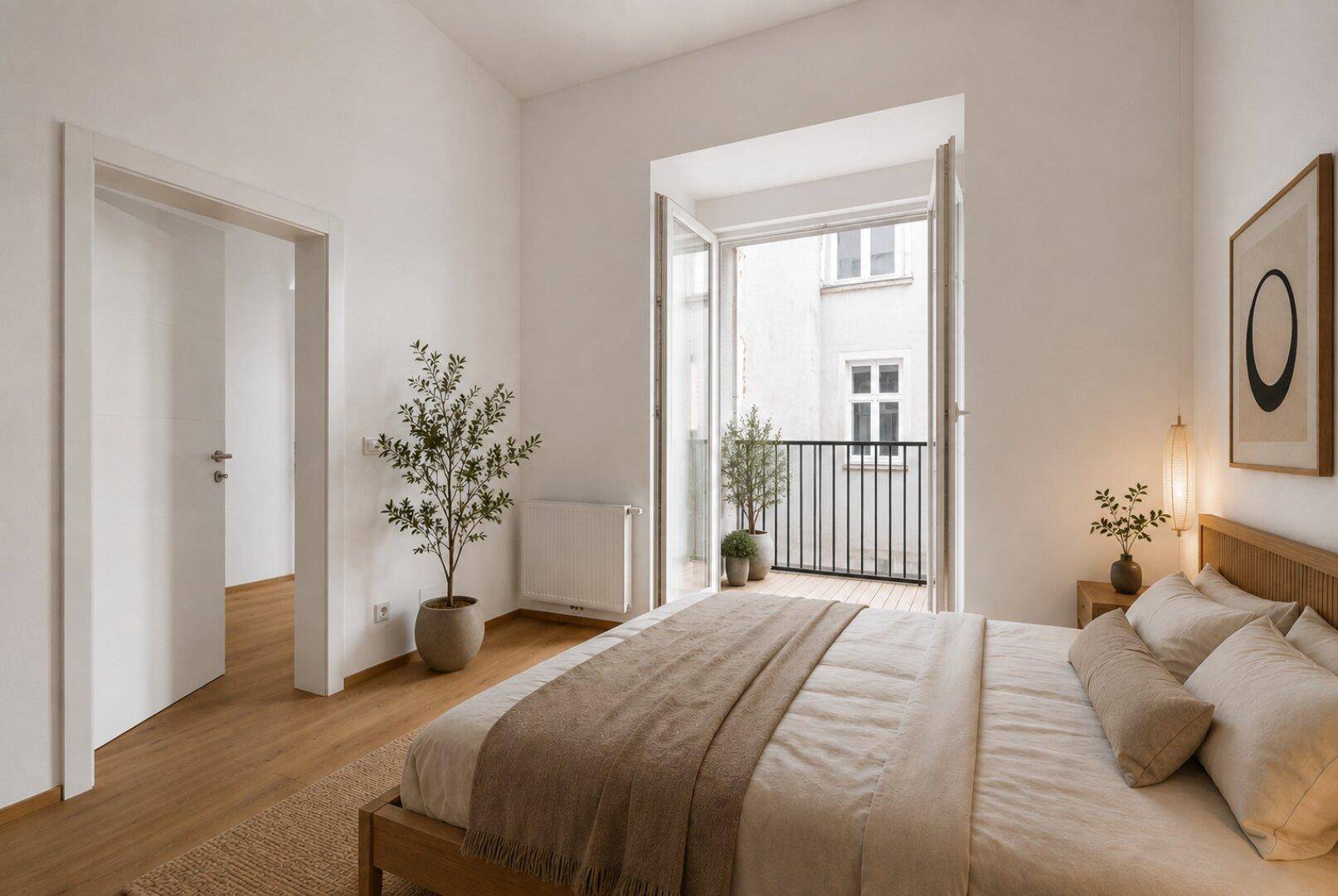 Gemütliches Schlafzimmer mit Holzboden, modernem Bett und Zugang zu einem französischen Balkon.