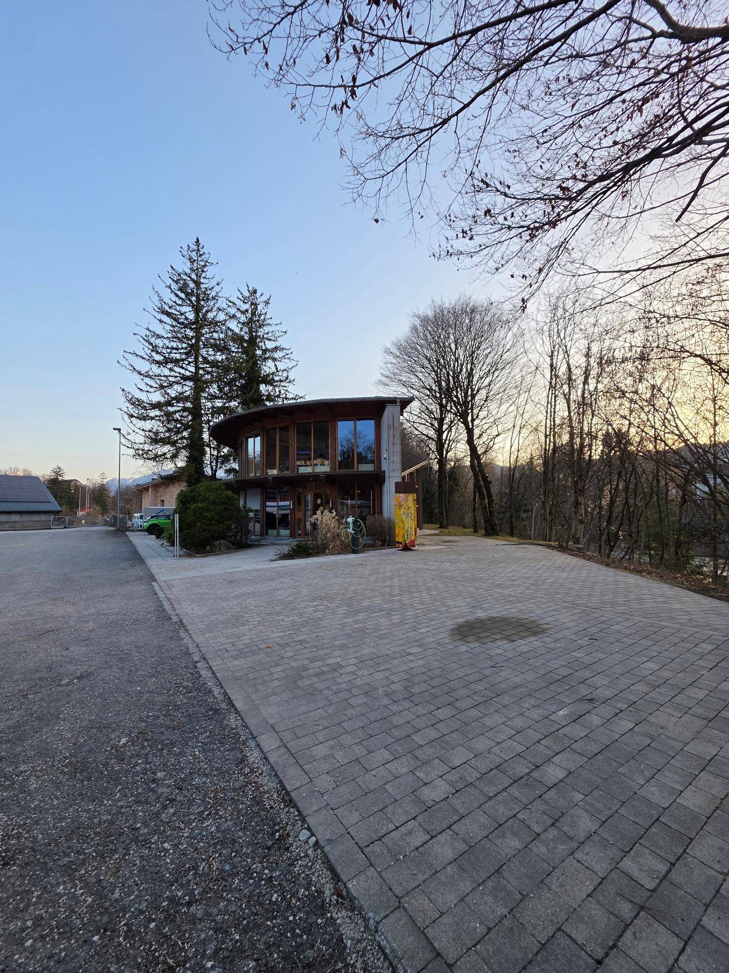 Büros, Praxisräume in ruhiger Lage Hallein! Keine Maklergebühr! - Ansicht 2