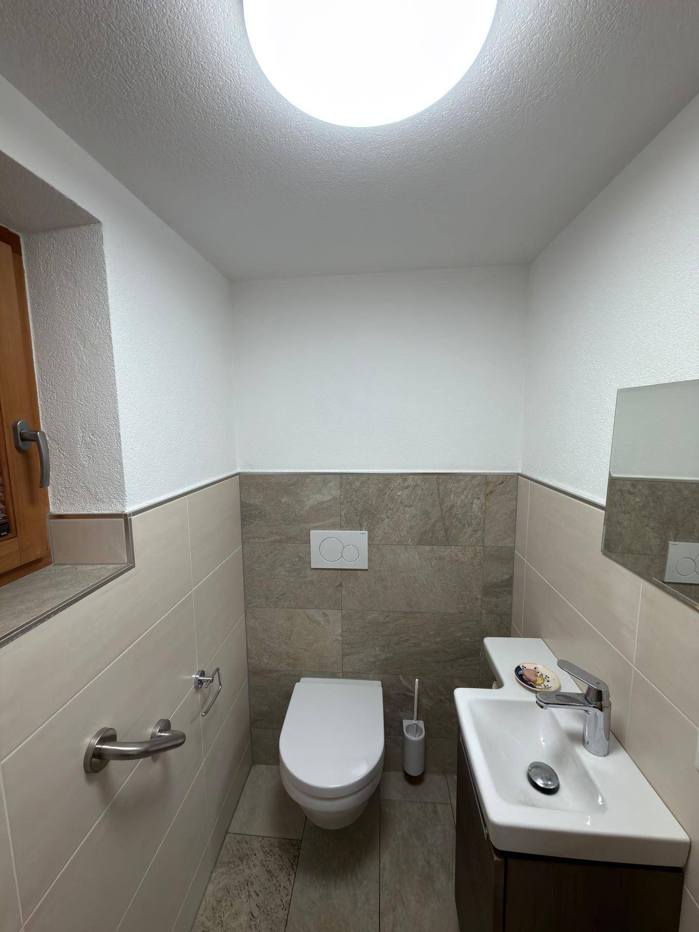 Möblierte Souterrain-/ Erdgeschoss-Wohnung mit Zirbenstube &amp; Kachelofen in Rietz - Więcej