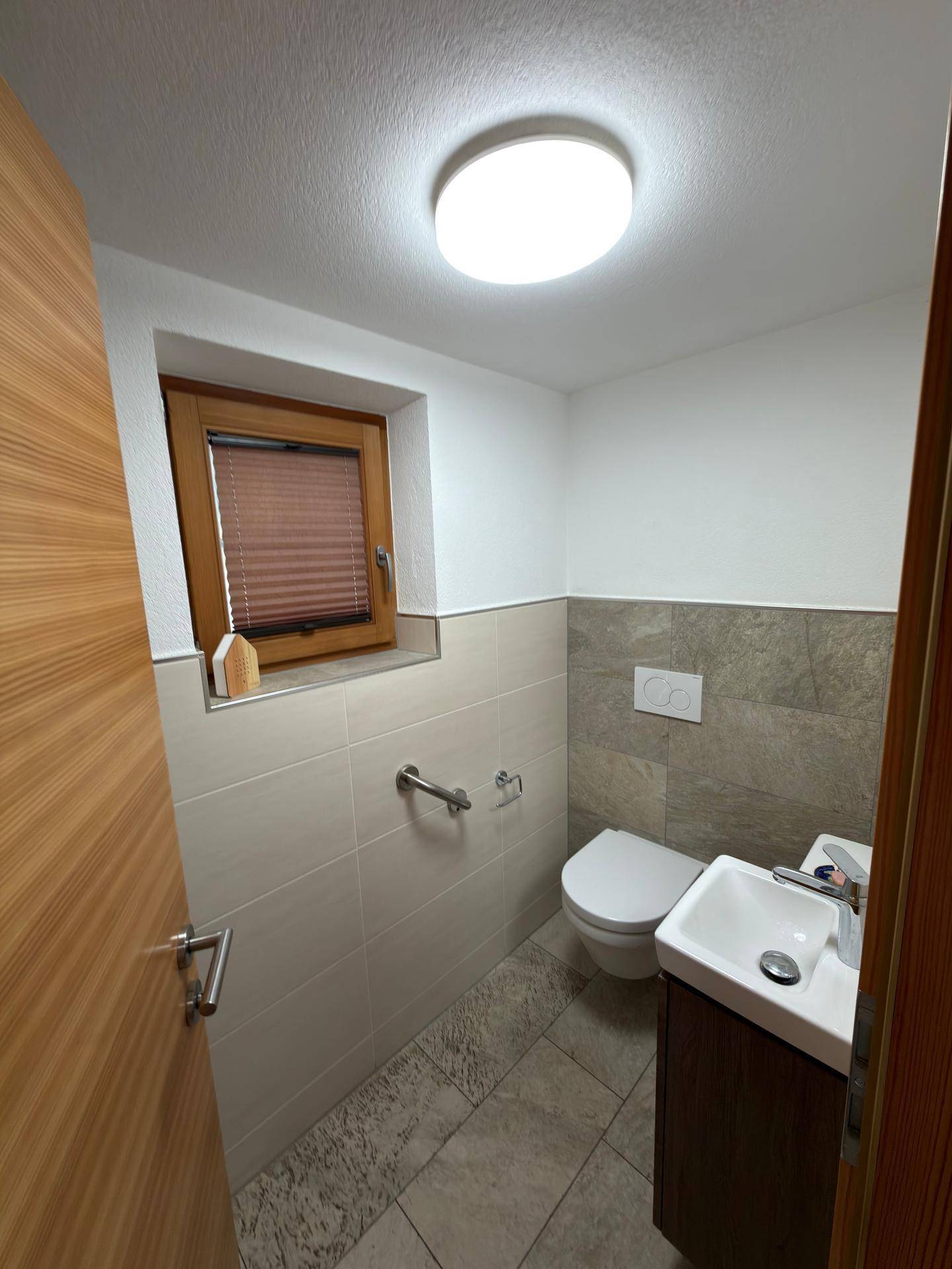 Möblierte Souterrain-/ Erdgeschoss-Wohnung mit Zirbenstube &amp; Kachelofen in Rietz - Widok 6