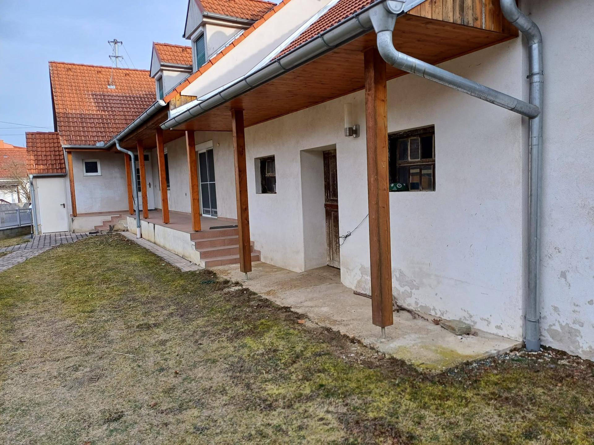 bezugsfertiges Einfamilienhaus - Ansicht 2