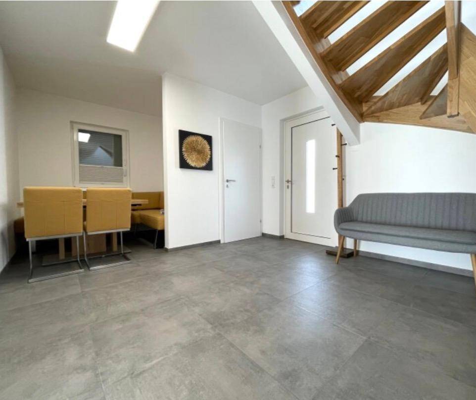 Neuwertiges Einfamilienhaus - Ansicht 5