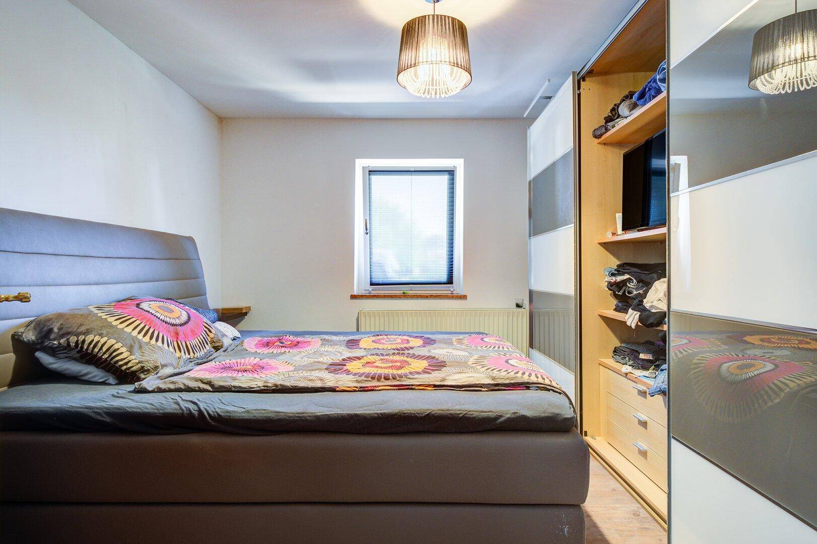 Einfamilienhaus - Keller - ca. 160 m² Wohnfläche - 5 Schlafzimmer - Garten und Gartenhaus! - Ansicht 6