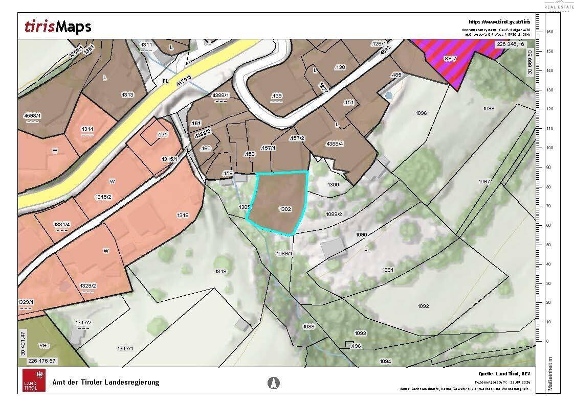 Detaillierter Katasterplan mit Grundstücksflächen und Bebauungszonen in ländlicher Umgebung.