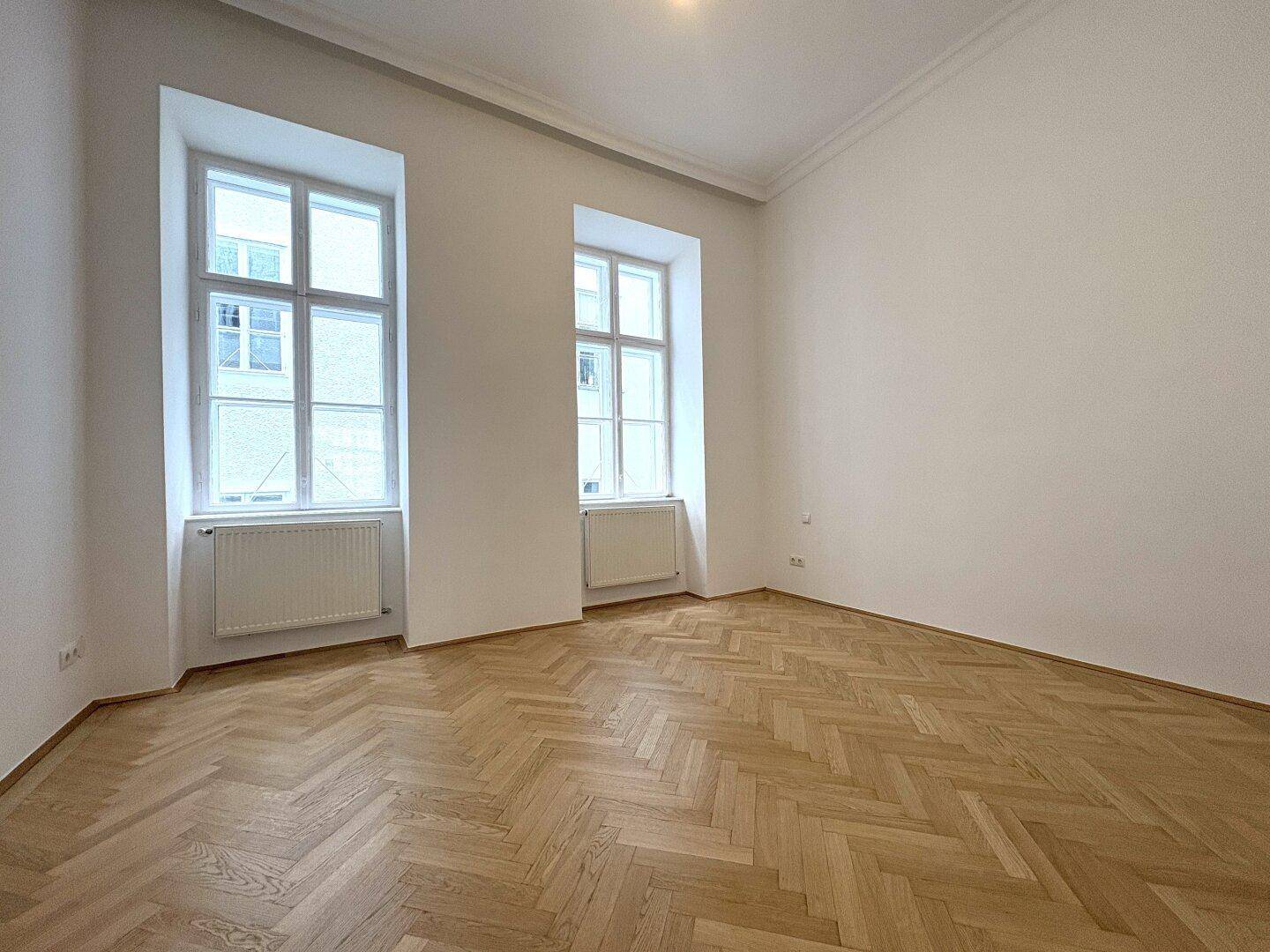 Stilvolle Altbauwohnung mit 4 Zimmern in bester Lage - Ansicht 4