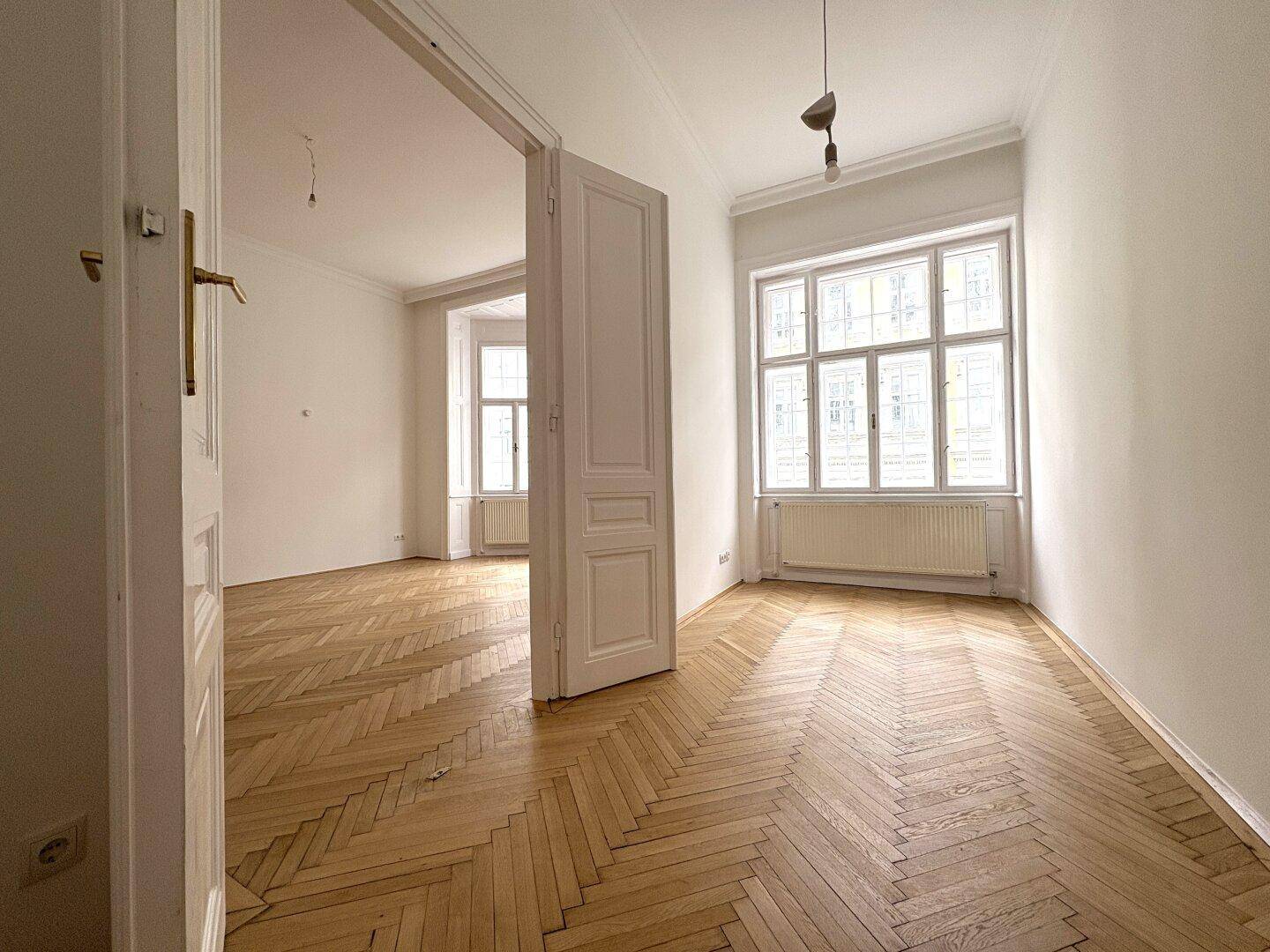 Stilvolle Altbauwohnung mit 4 Zimmern in bester Lage - Ansicht 6